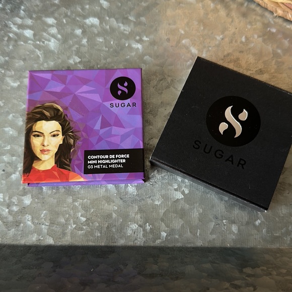 3 for $20! BNIB Sugar Mini Highlighter - Picture 2 of 5